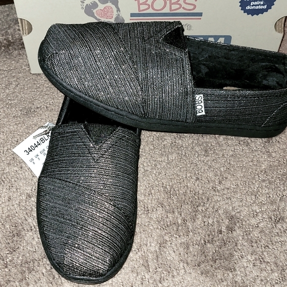 BOBS from Skechers Shoes - Bobs From Skechers NWT Memory Foam Metallic Slip on